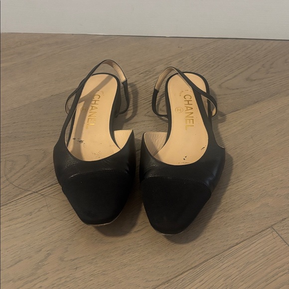 Chanel Slingback Flats in Black Leather Size 36C - Picture 2 of 7